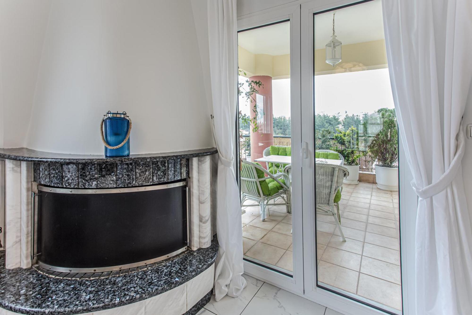 Celestial Garden-Thessaloniki'S Modern, Eclectic Penthouse With An Amazing View And Veranda Экстерьер фото